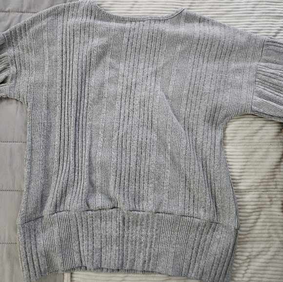 Adrienne Vittadini Gray Lace Detail Sweater Shirt Size L - Picture 9 of 9